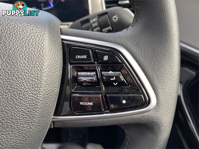 2023 MAHINDRA XUV700  AX7L WAGON