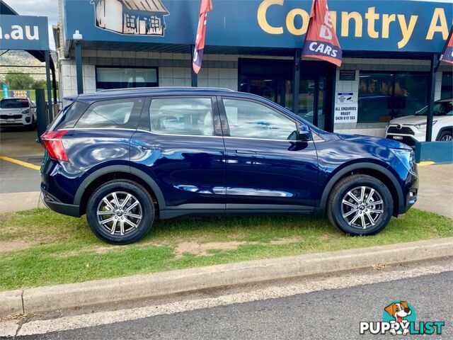 2023 MAHINDRA XUV700  AX7L WAGON
