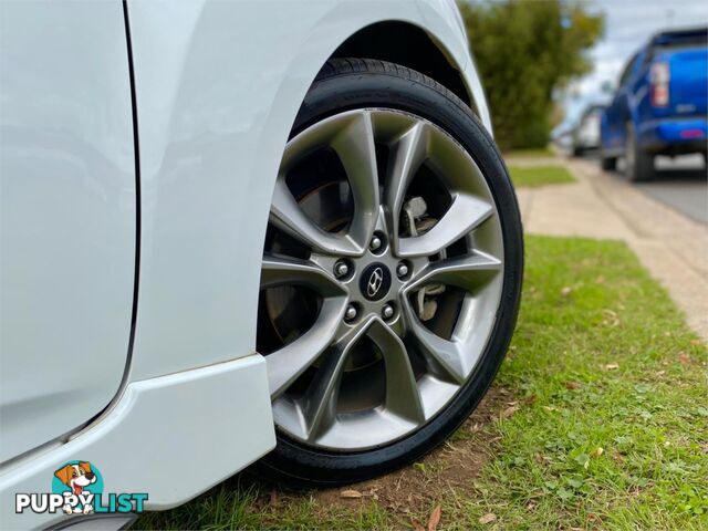 2015 HYUNDAI VELOSTER FS4SERIESII SRTURBO HATCHBACK