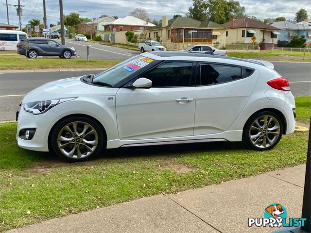 2015 HYUNDAI VELOSTER FS4SERIESII SRTURBO HATCHBACK