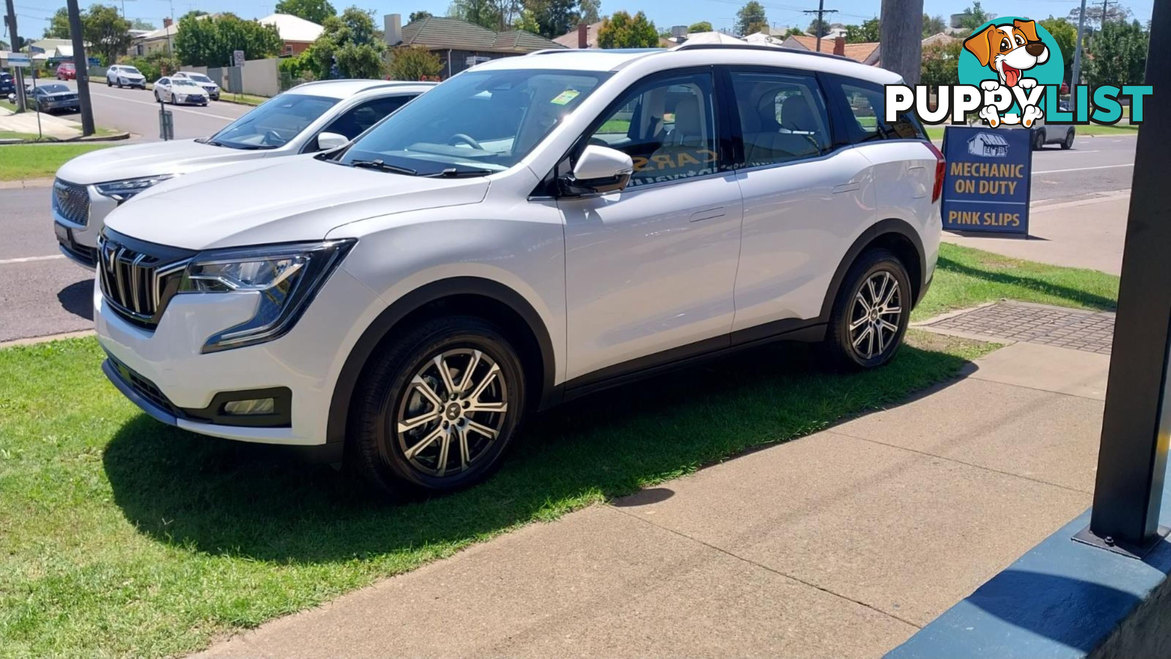 2023 MAHINDRA XUV700  AX7L WAGON