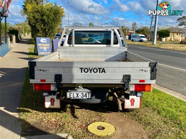 2020 TOYOTA HILUX TGN121R WORKMATE CAB CHASSIS