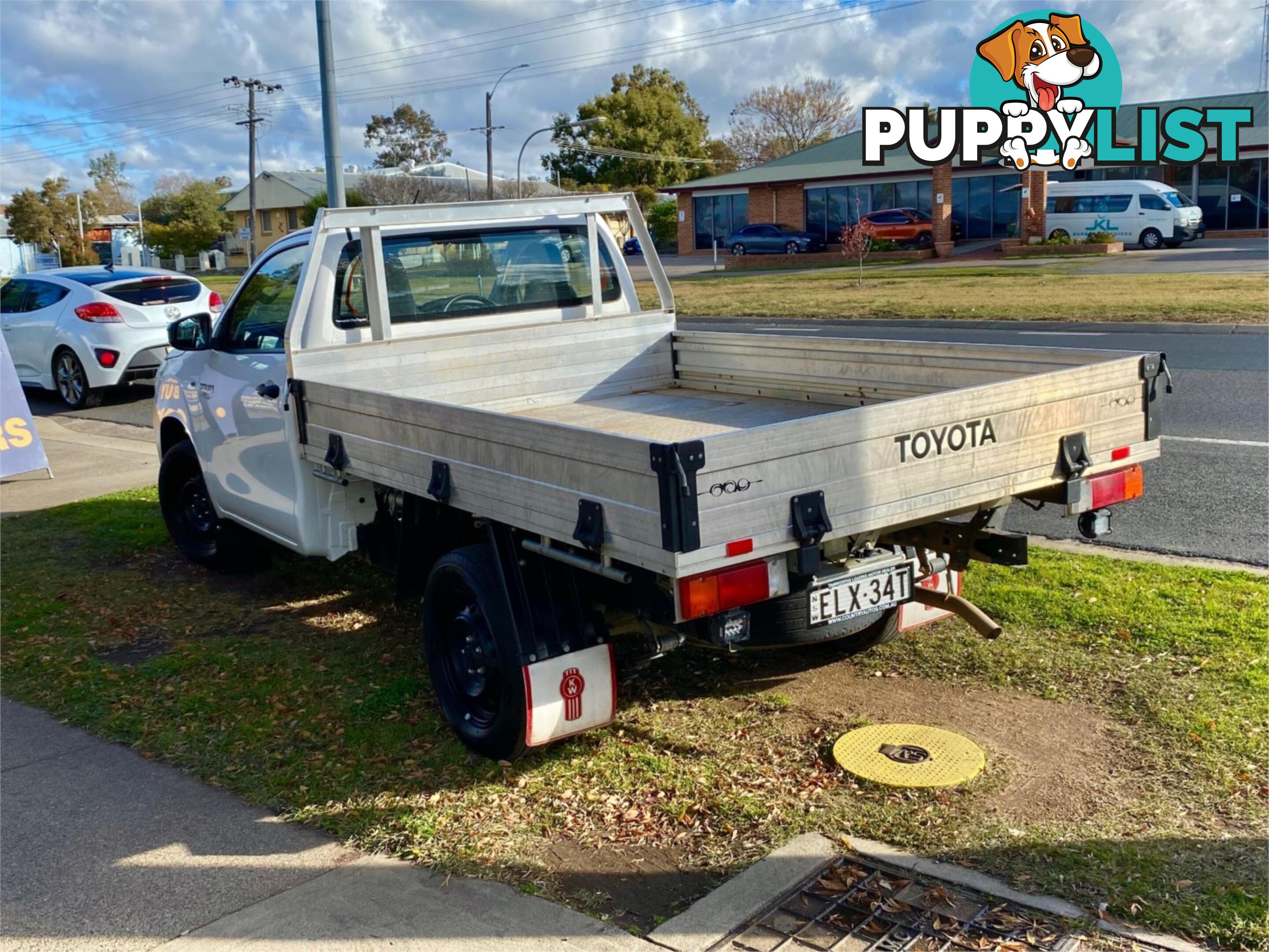 2020 TOYOTA HILUX TGN121R WORKMATE CAB CHASSIS