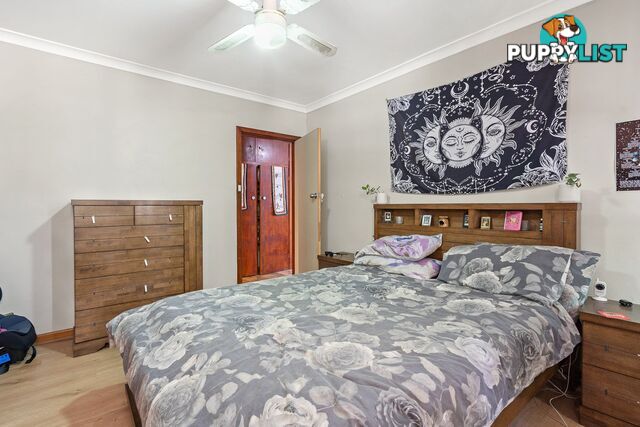 24 Fremantle Road GOSNELLS WA 6110