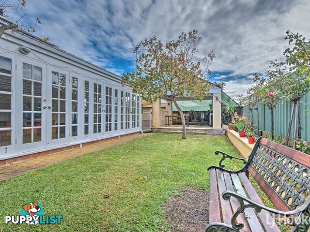 15 Merlin Way WATTLE GROVE WA 6107