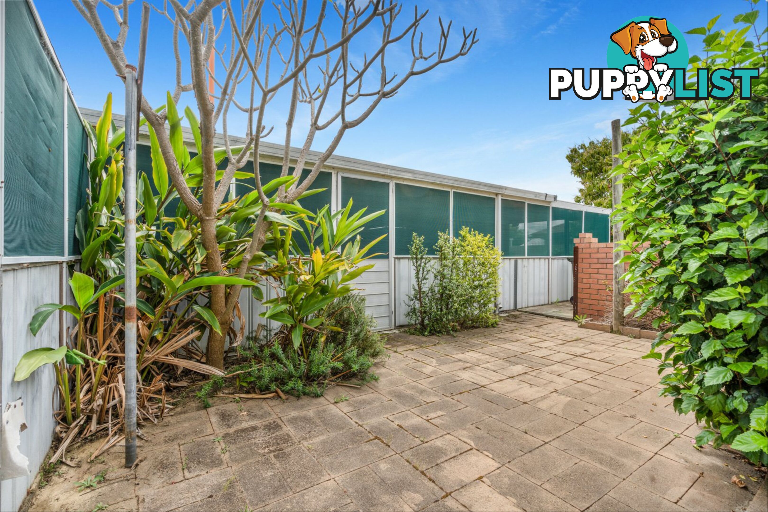 66 Hilton Crescent MADDINGTON WA 6109