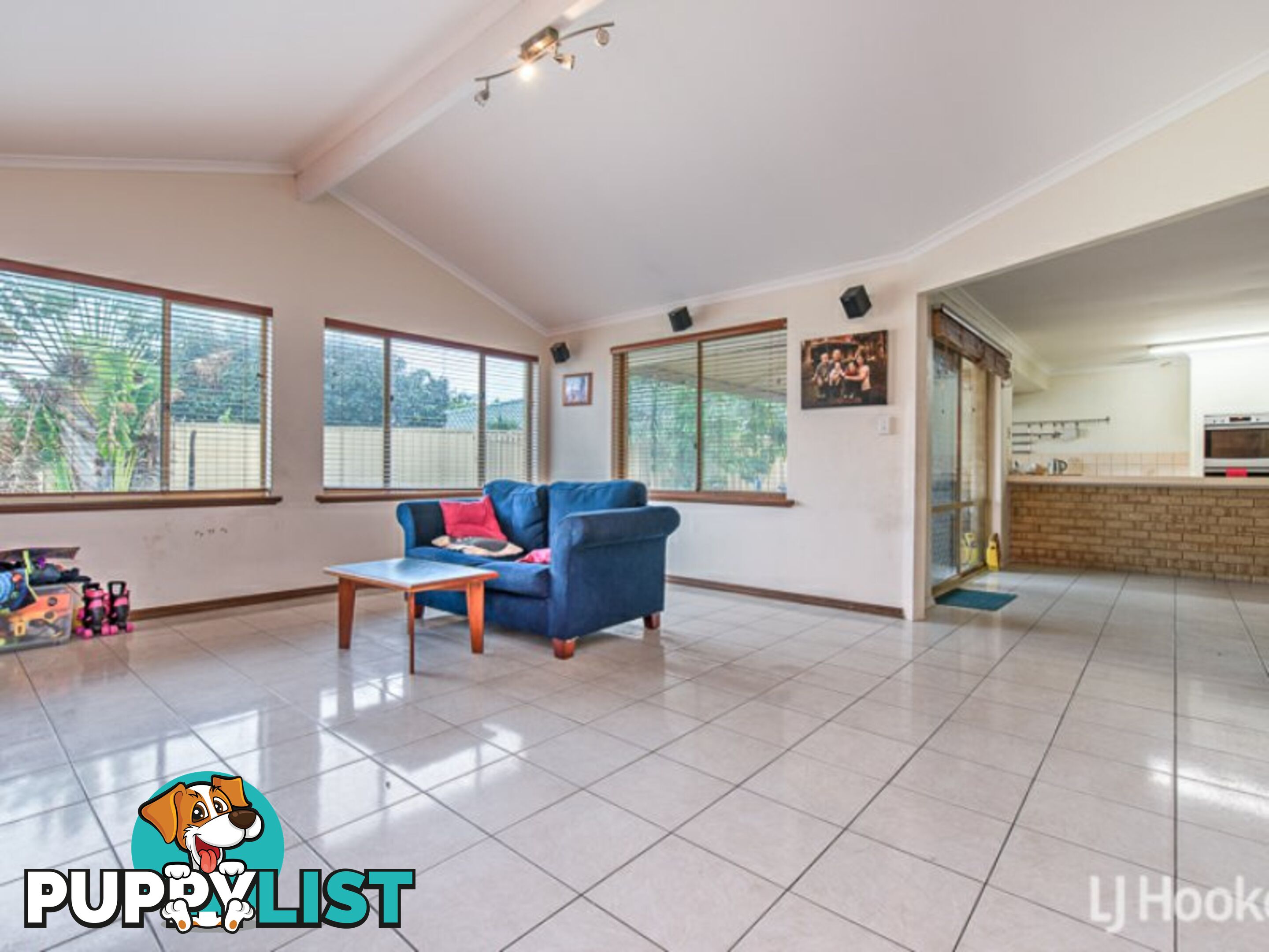 14 Dampier Court THORNLIE WA 6108