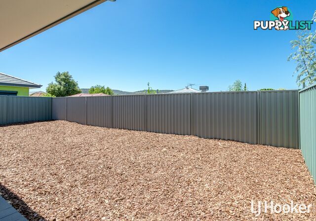 37 Mannikin Way MADDINGTON WA 6109