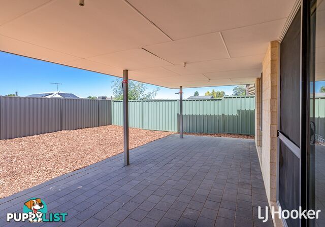 37 Mannikin Way MADDINGTON WA 6109