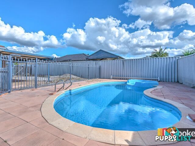 9 Autumn Crescent THORNLIE WA 6108