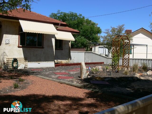 13 Mallard Street MERREDIN WA 6415