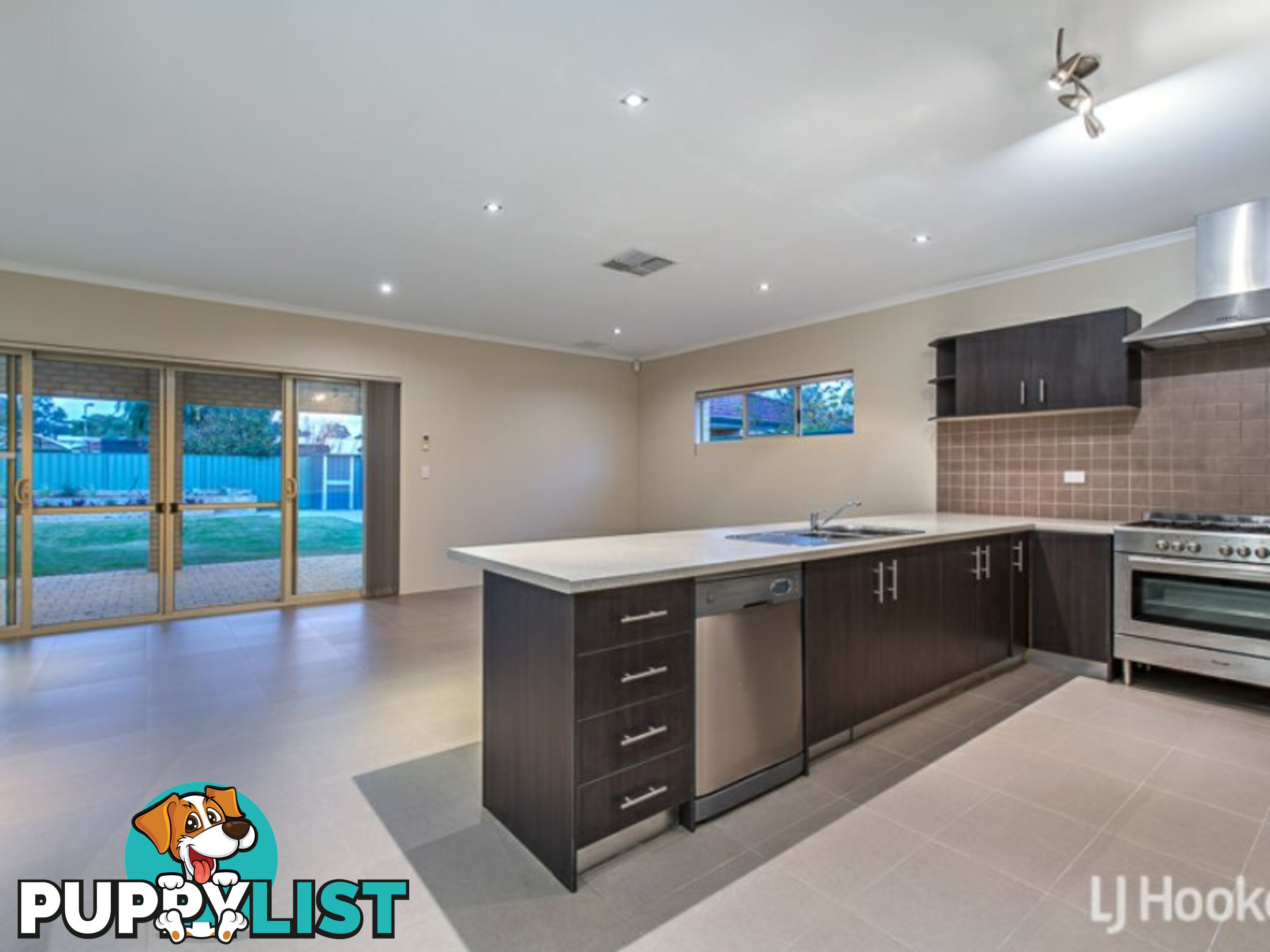 18 Charlesworth Street GOSNELLS WA 6110