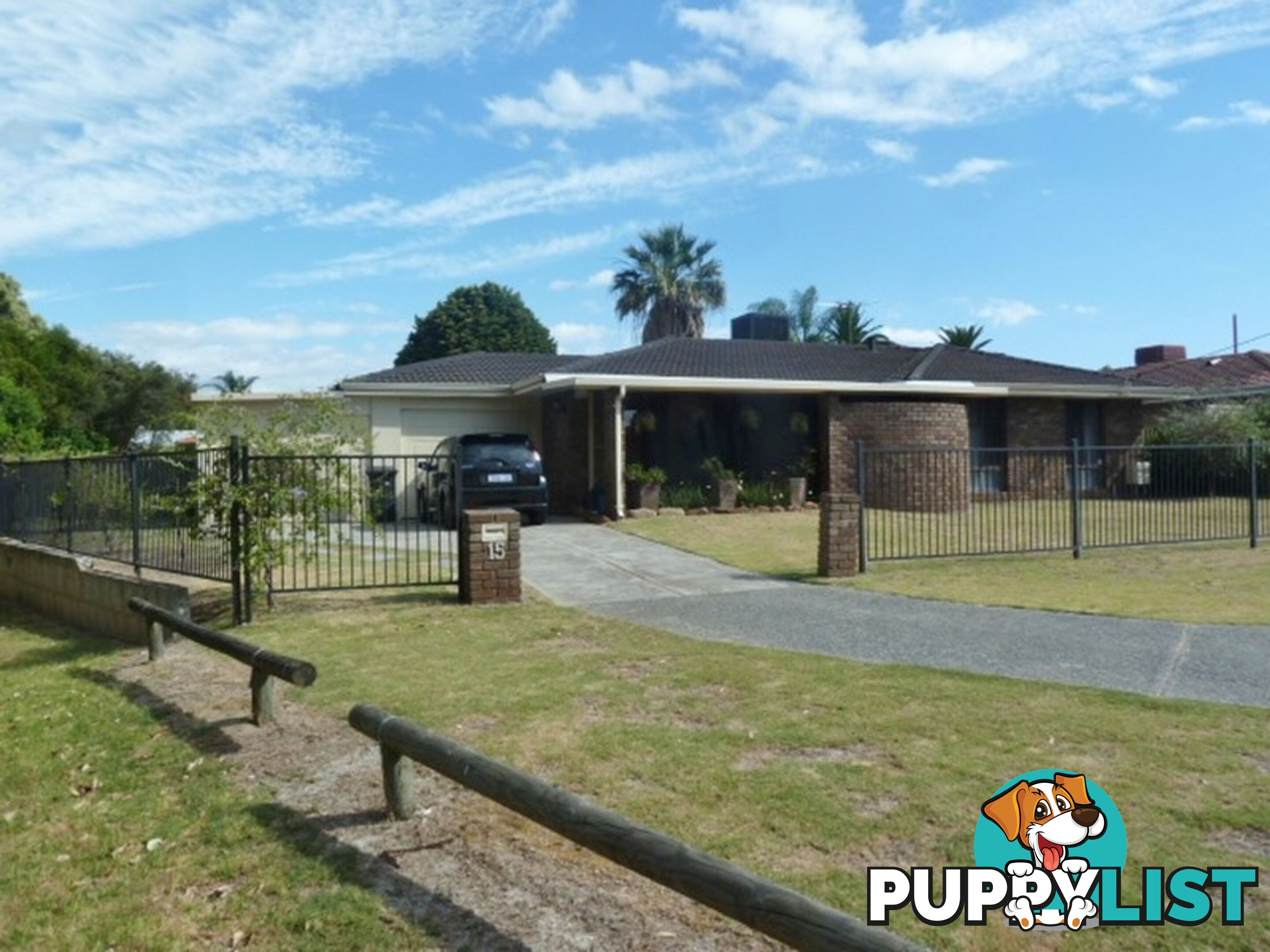 15 Ilford Place THORNLIE WA 6108