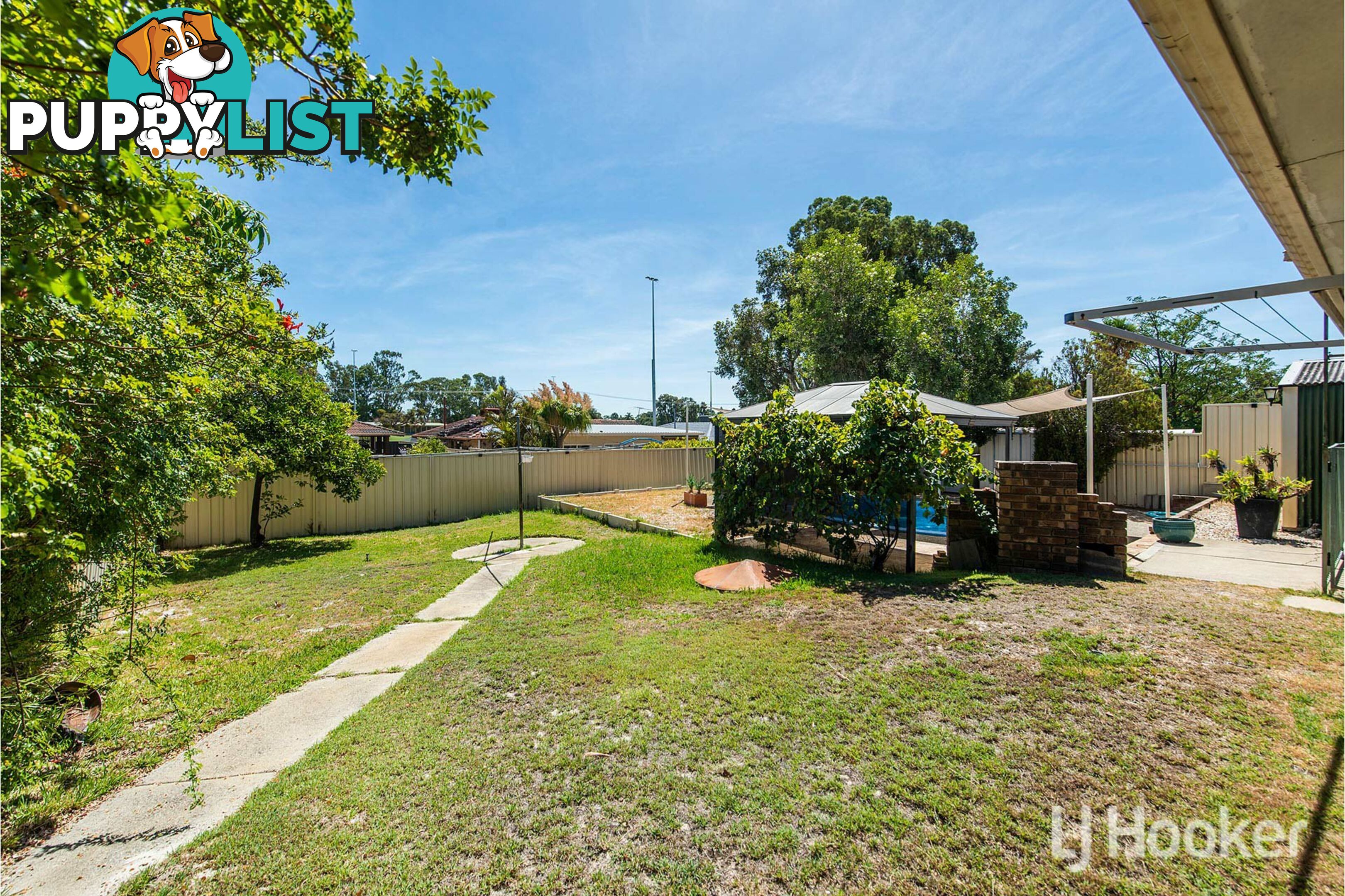 15 Rushbrook Way THORNLIE WA 6108