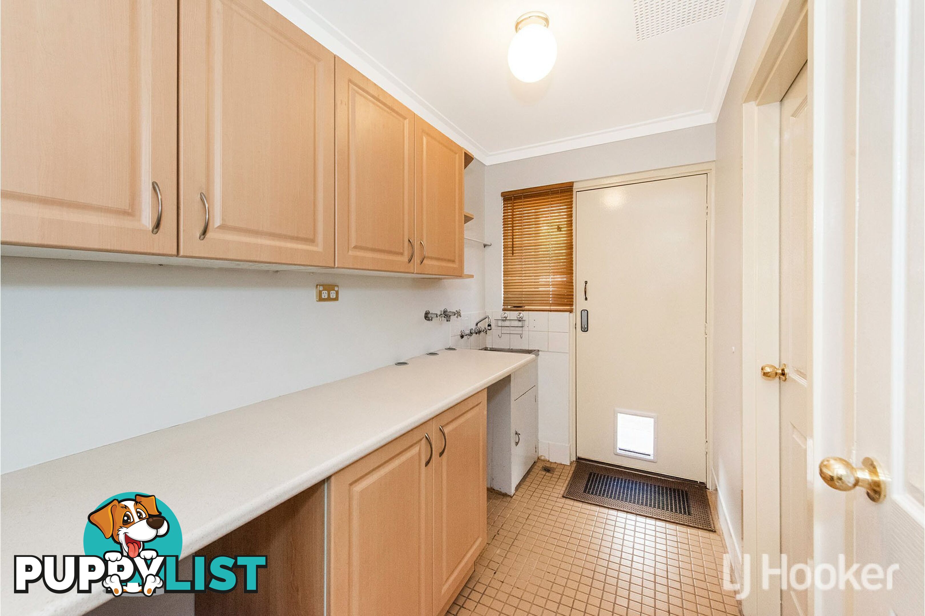 15 Rushbrook Way THORNLIE WA 6108