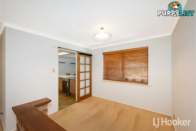 15 Rushbrook Way THORNLIE WA 6108