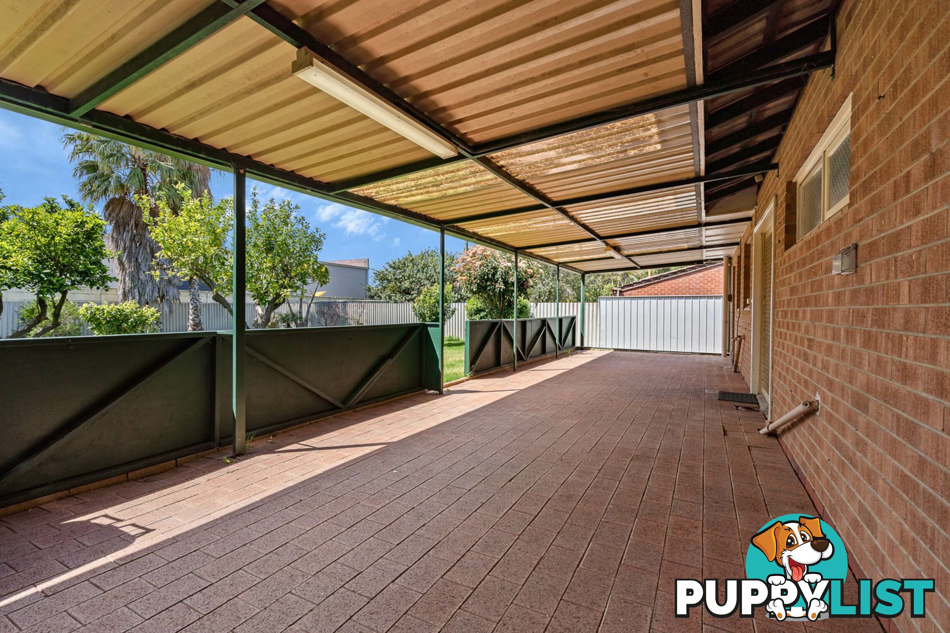 5 Cowan Street MADDINGTON WA 6109