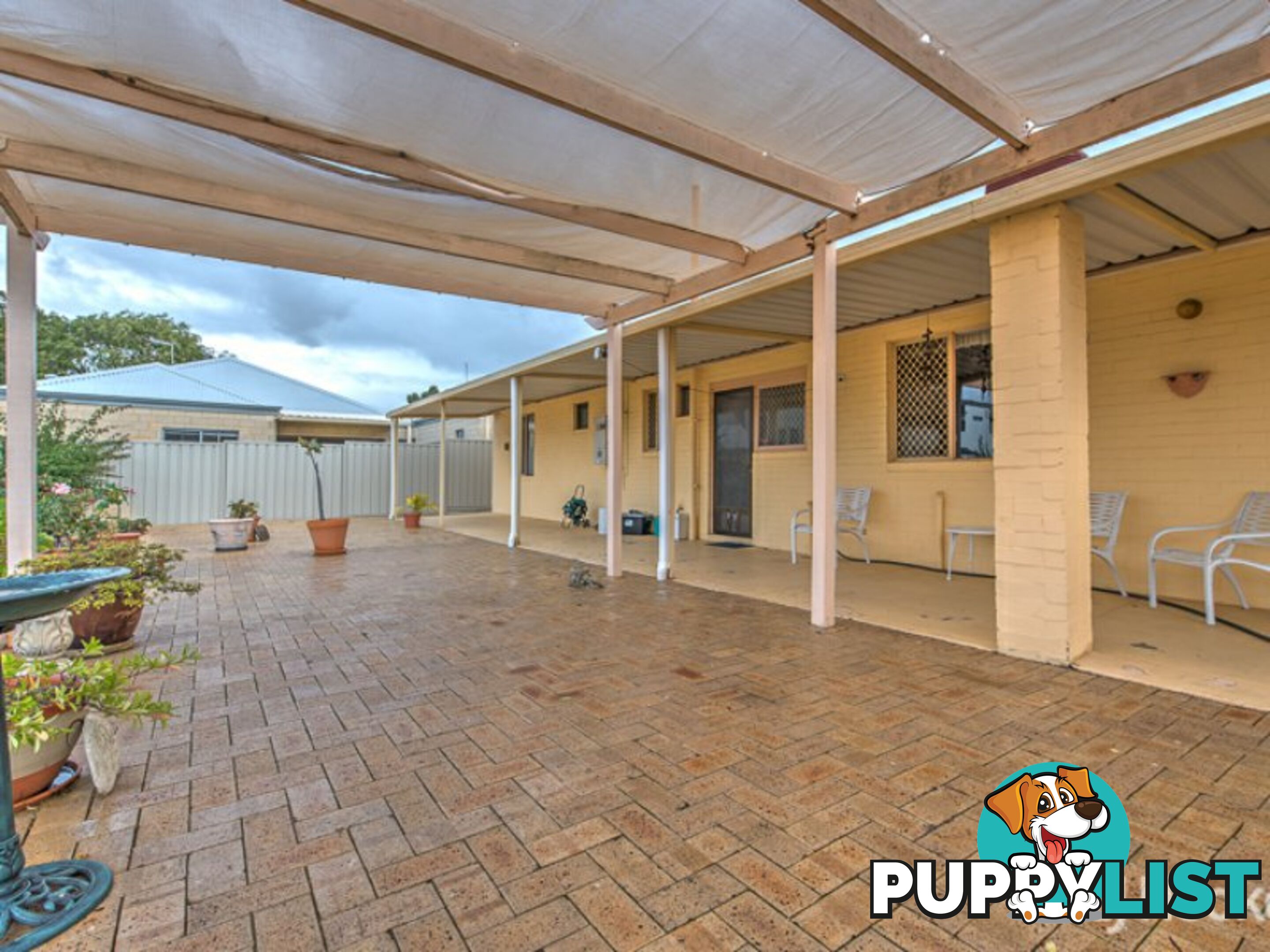 8 Debenham Street THORNLIE WA 6108