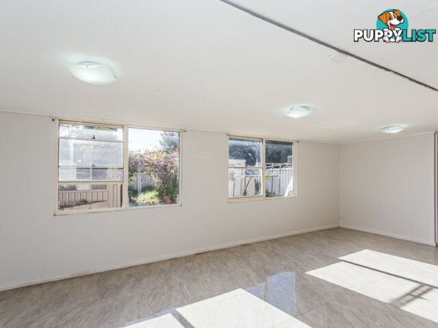 18 Navel Close SEVILLE GROVE WA 6112