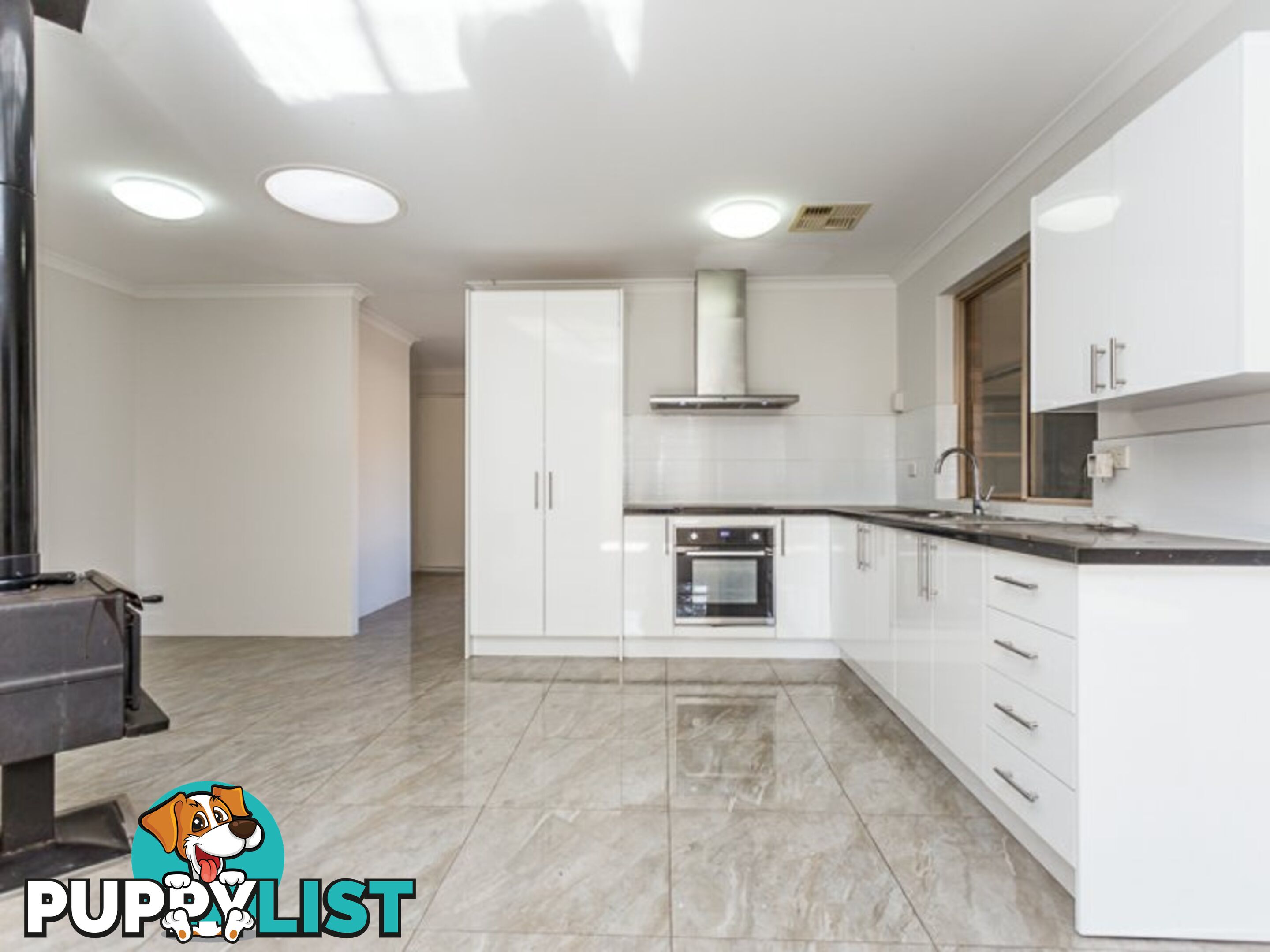 18 Navel Close SEVILLE GROVE WA 6112