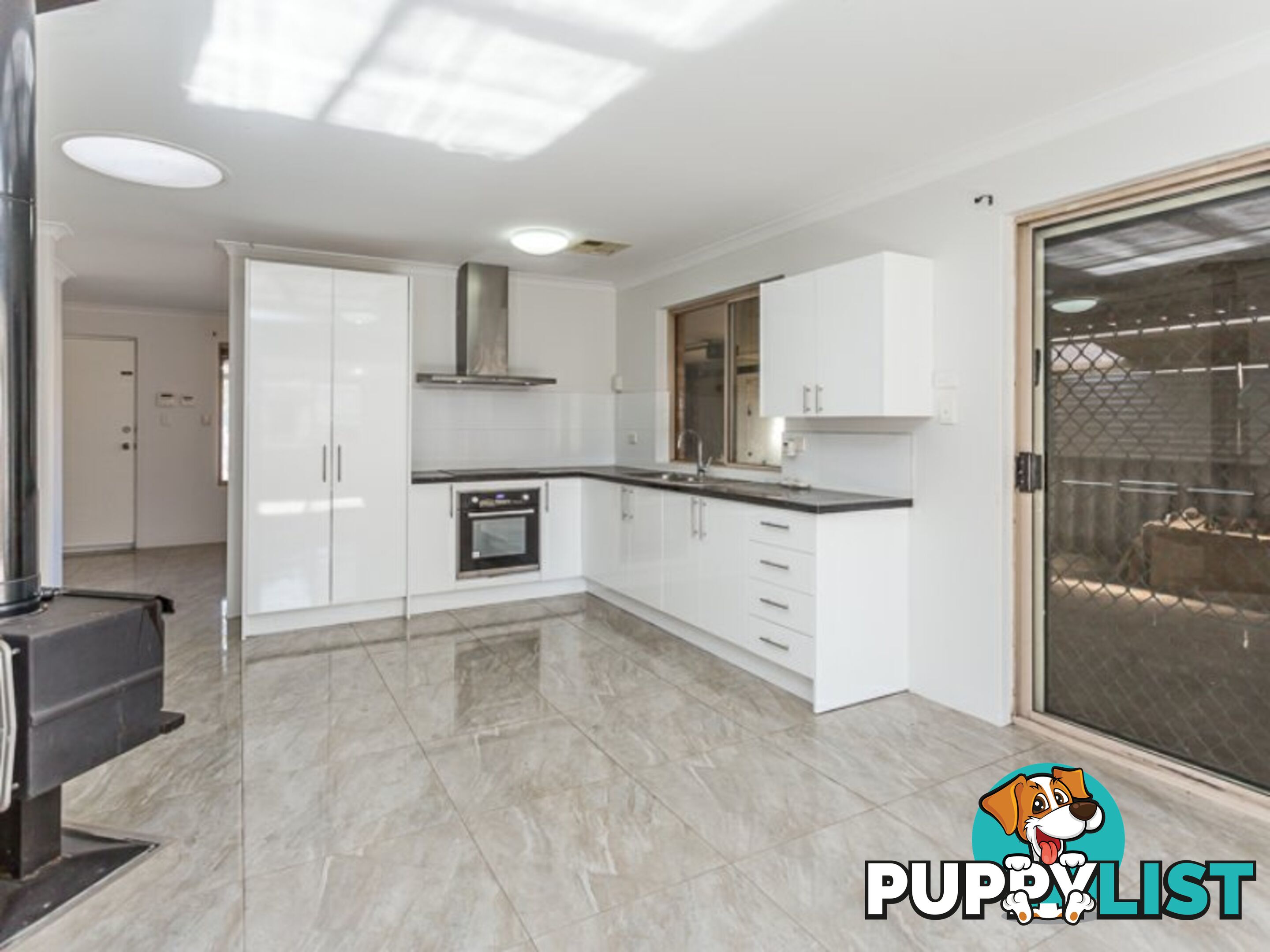 18 Navel Close SEVILLE GROVE WA 6112