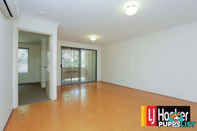 27/2 Pinewood Avenue KARDINYA WA 6163