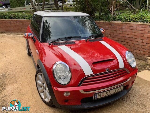 2005 MINI Hatch Hatchback Manual