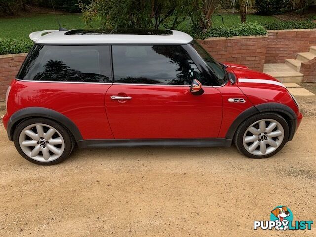 2005 MINI Hatch Hatchback Manual