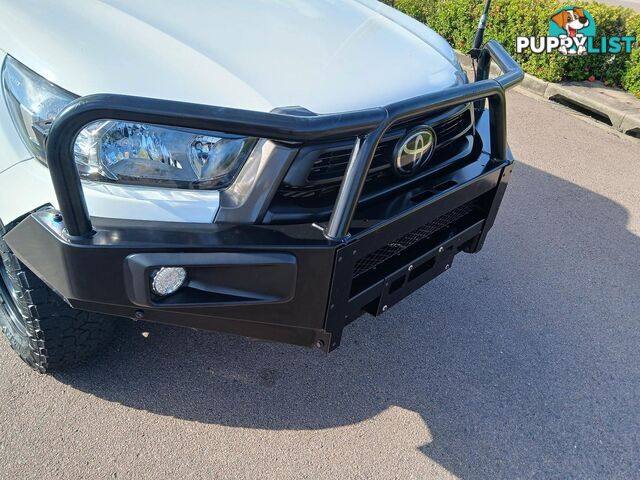 2021 TOYOTA HILUX SR GUN126R-4X4-DUAL-RANGE DUAL CAB CAB CHASSIS