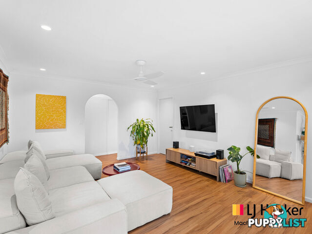 8B Parkview Crescent YAMBA NSW 2464