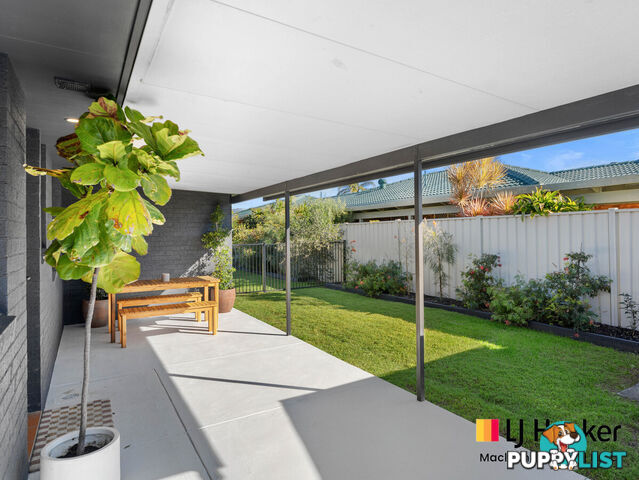 8B Parkview Crescent YAMBA NSW 2464