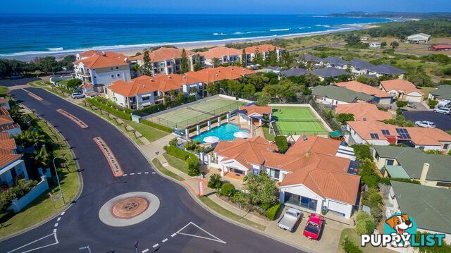 Unit 25/20 Pacific Parade YAMBA NSW 2464