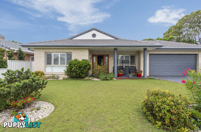 16 Admiralty Court YAMBA NSW 2464