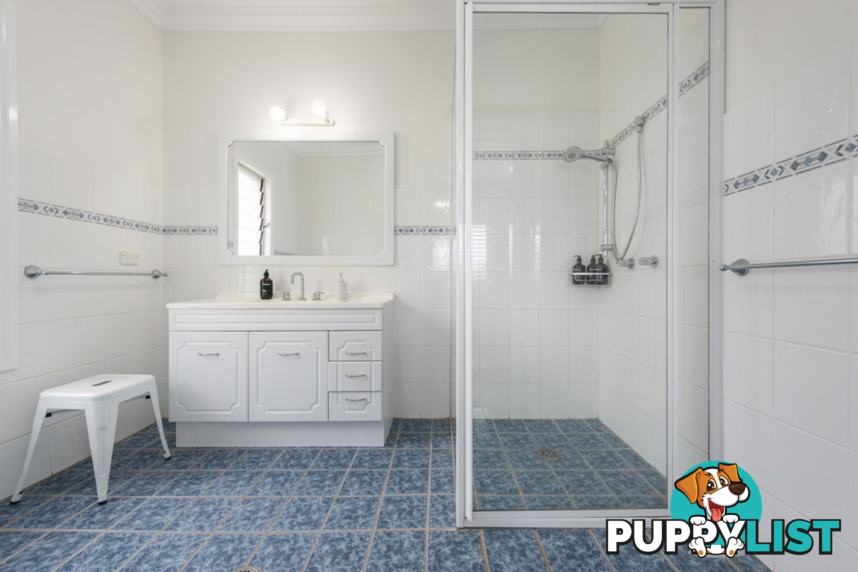16 Admiralty Court YAMBA NSW 2464