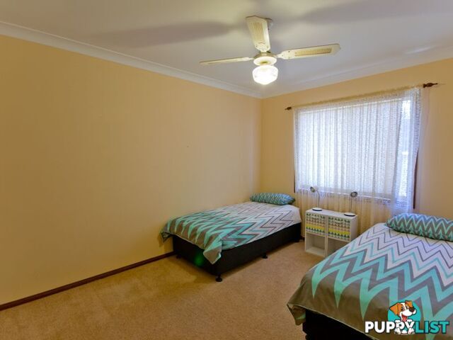 Pelican Shores/13 Binnacle Court YAMBA NSW 2464