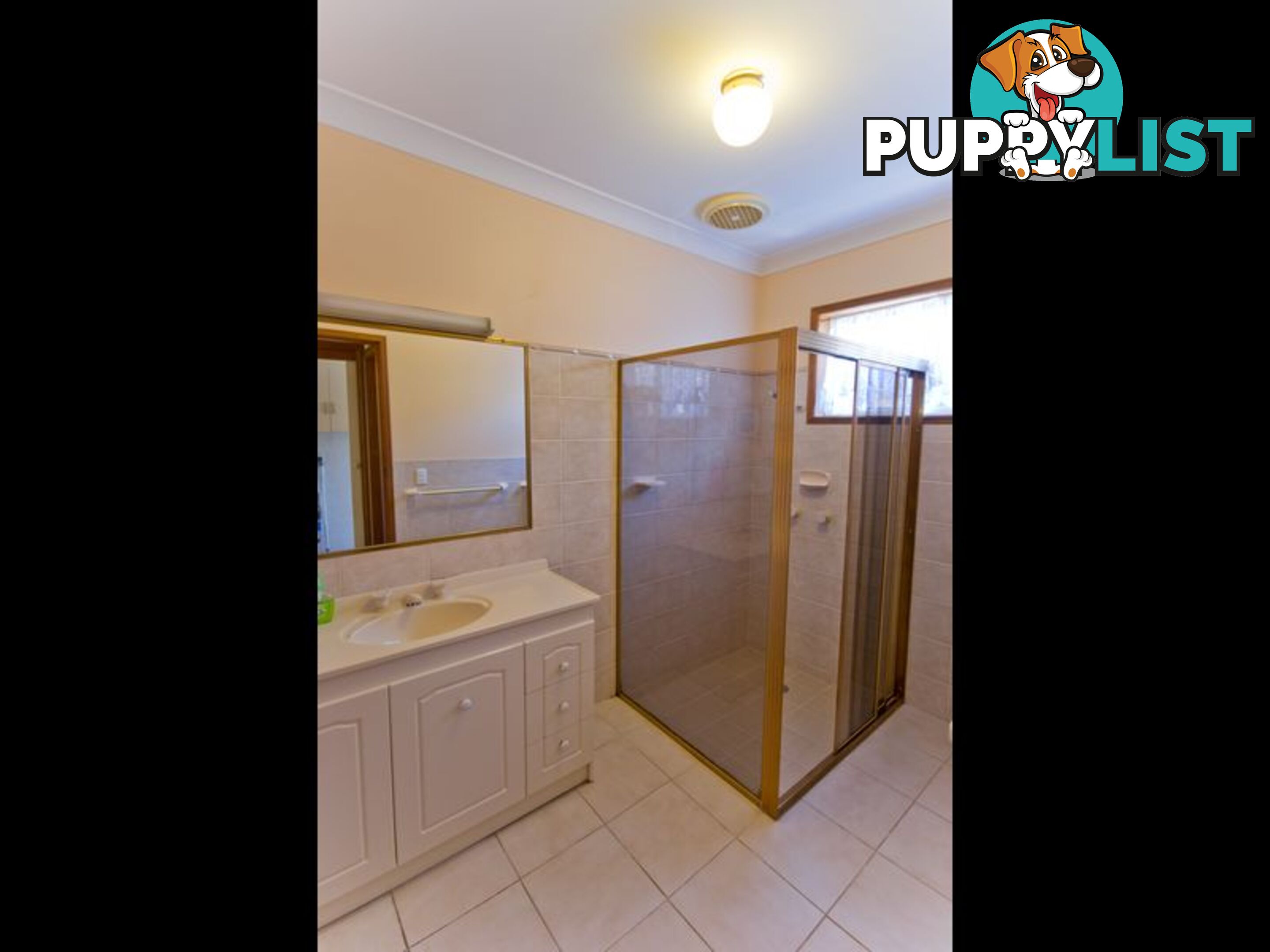 Pelican Shores/13 Binnacle Court YAMBA NSW 2464