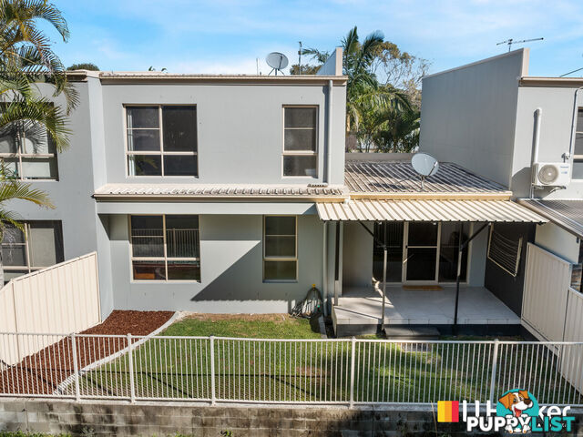 2/32 Park Avenue YAMBA NSW 2464