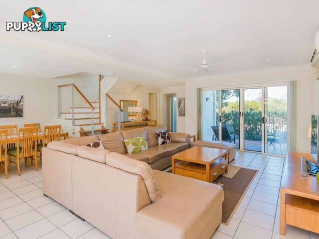 Villa 67/20-21 Pacific Parade YAMBA NSW 2464