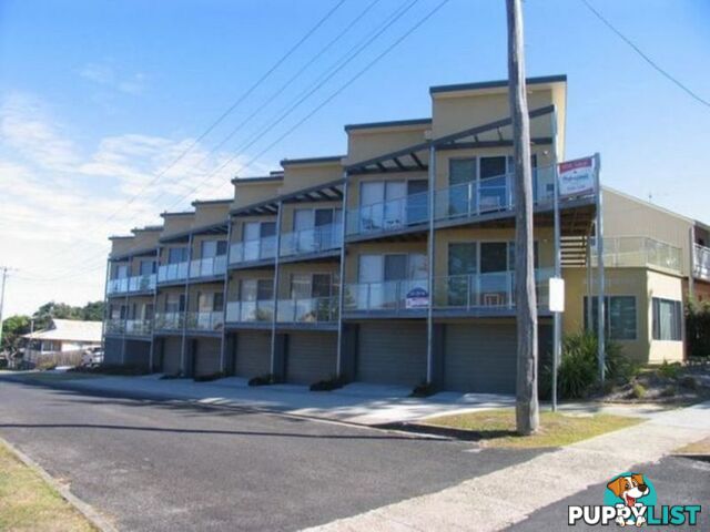 Seaspray 8/21 Clarence Street YAMBA NSW 2464