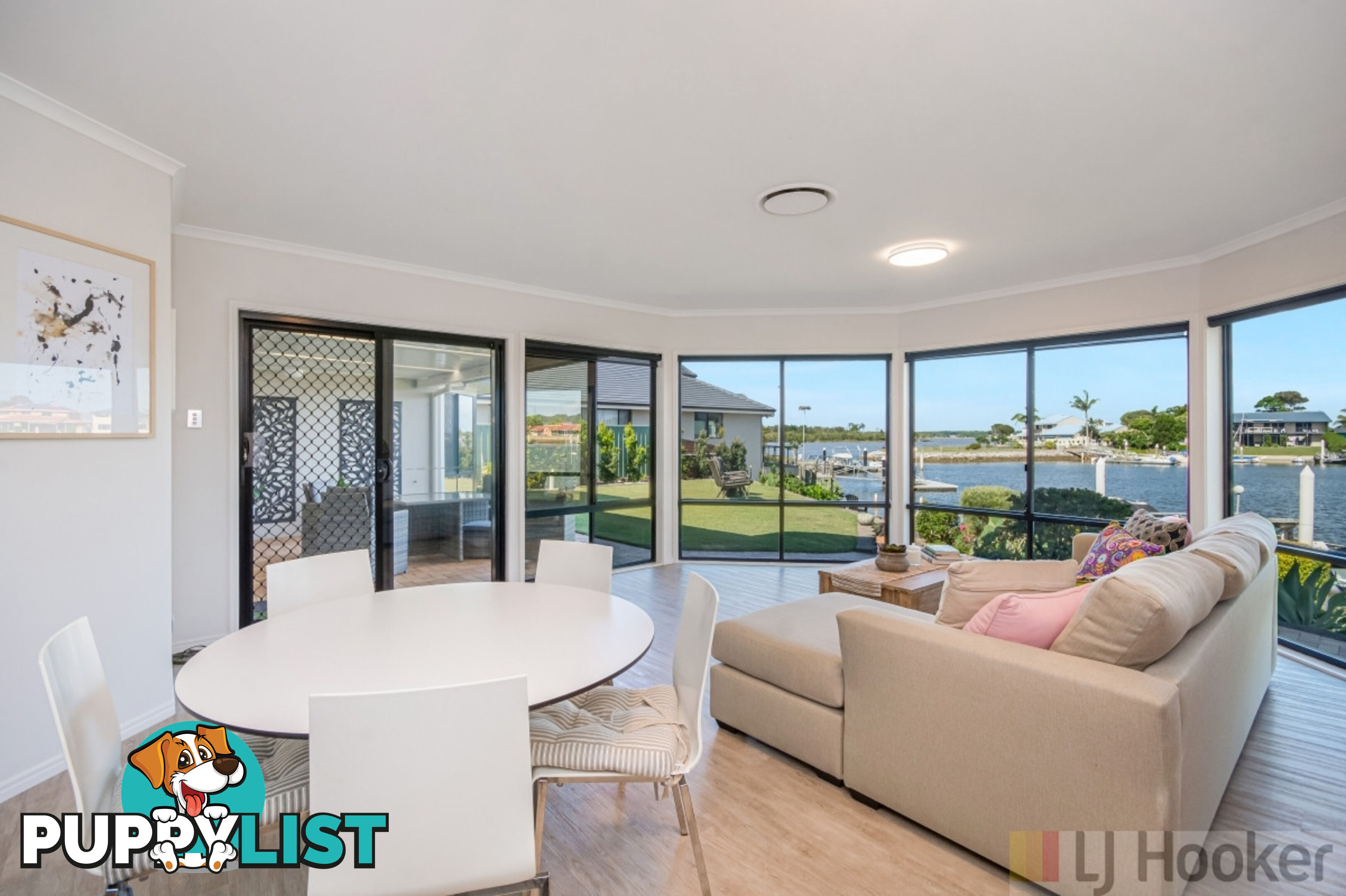 14 Edgewater Close YAMBA NSW 2464