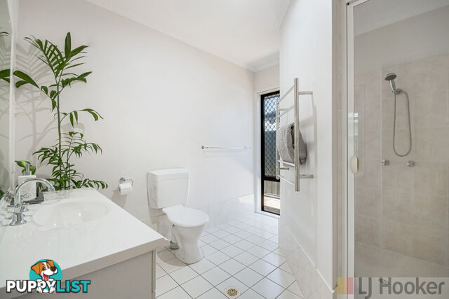 14 Edgewater Close YAMBA NSW 2464