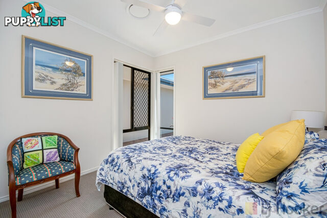 14 Edgewater Close YAMBA NSW 2464