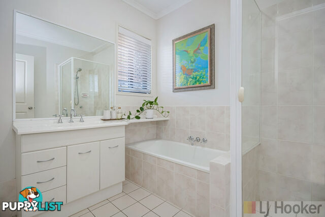 14 Edgewater Close YAMBA NSW 2464