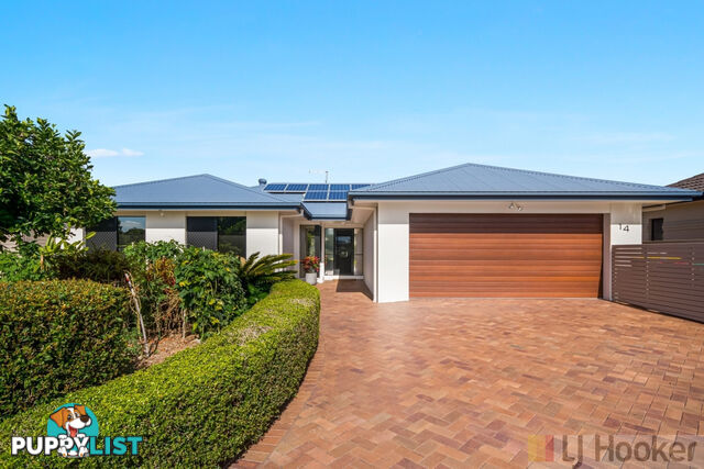 14 Edgewater Close YAMBA NSW 2464