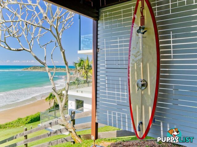 Beach Shack on Main/6 Pilot Street YAMBA NSW 2464