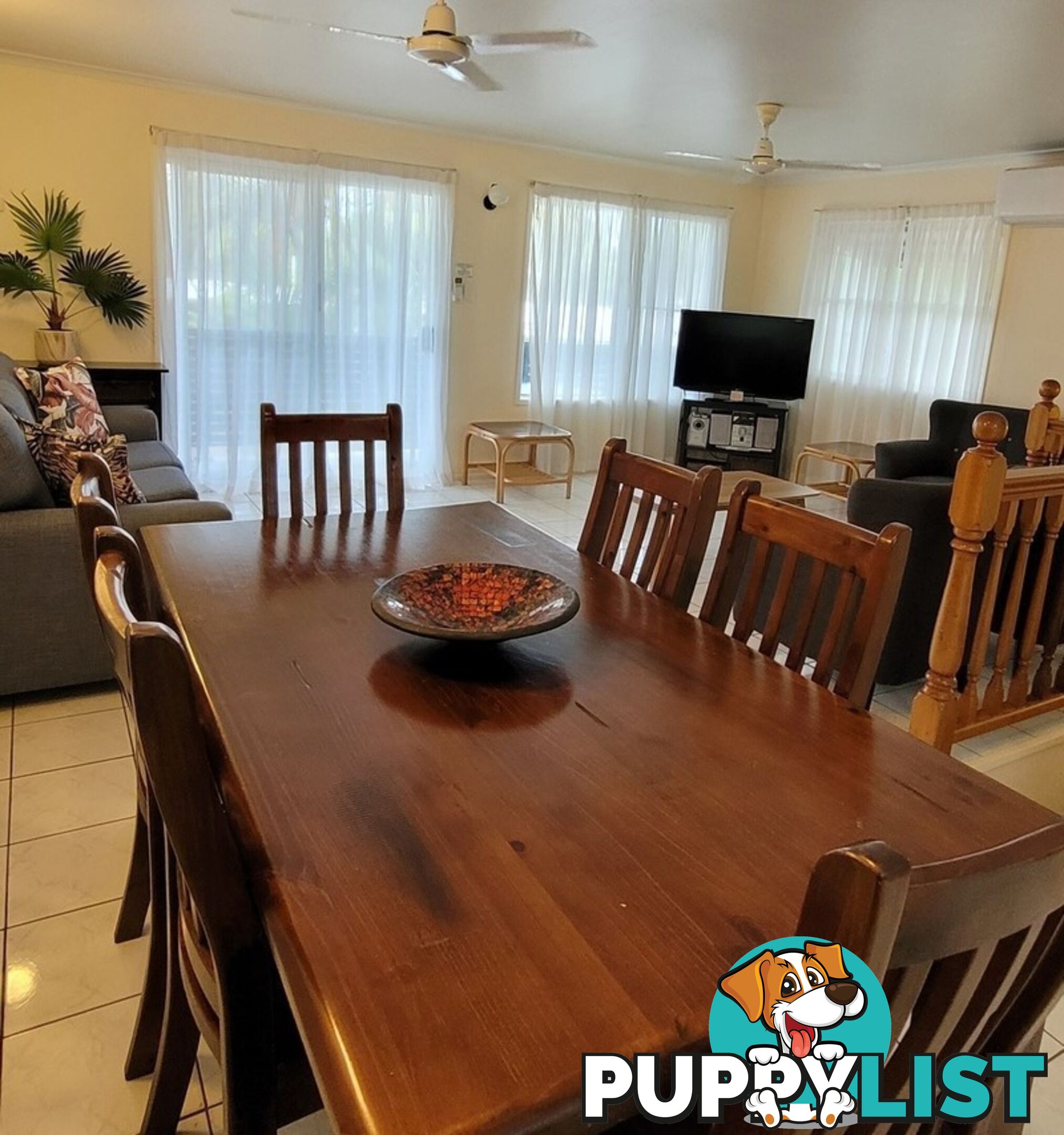 36 26 Bourke BLACKS BEACH QLD 4740