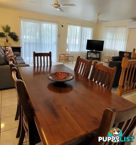 36 26 Bourke BLACKS BEACH QLD 4740