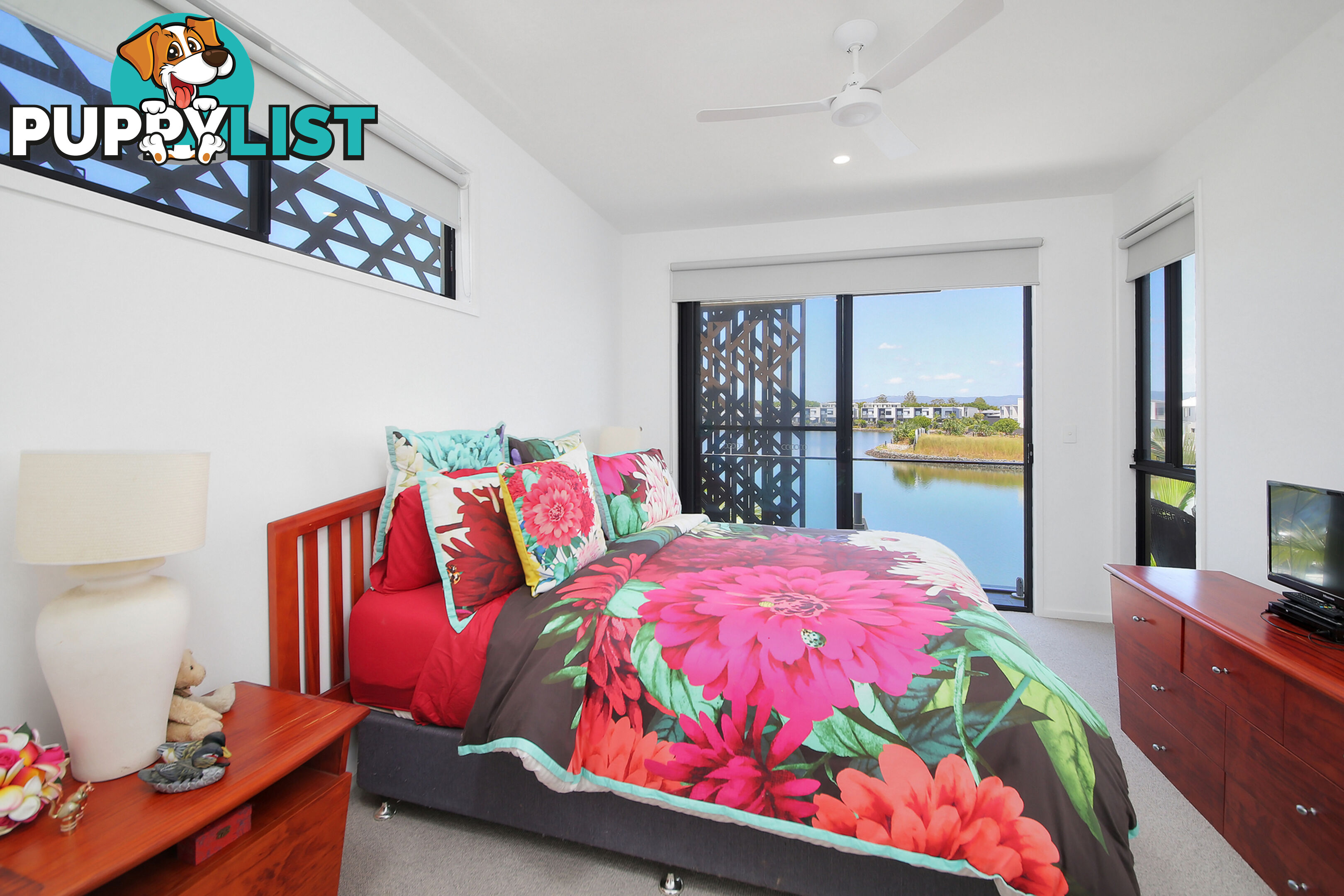 1 72 Palladium Boulevard HOPE ISLAND QLD 4212