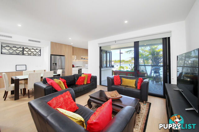 1 72 Palladium Boulevard HOPE ISLAND QLD 4212