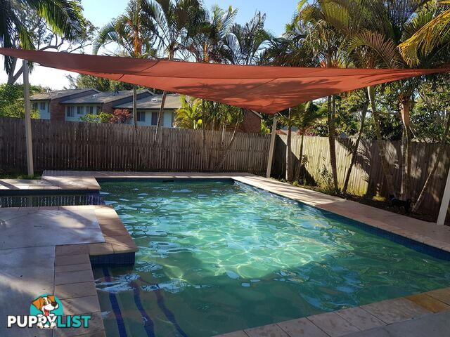 170 Whiting Street LABRADOR QLD 4215